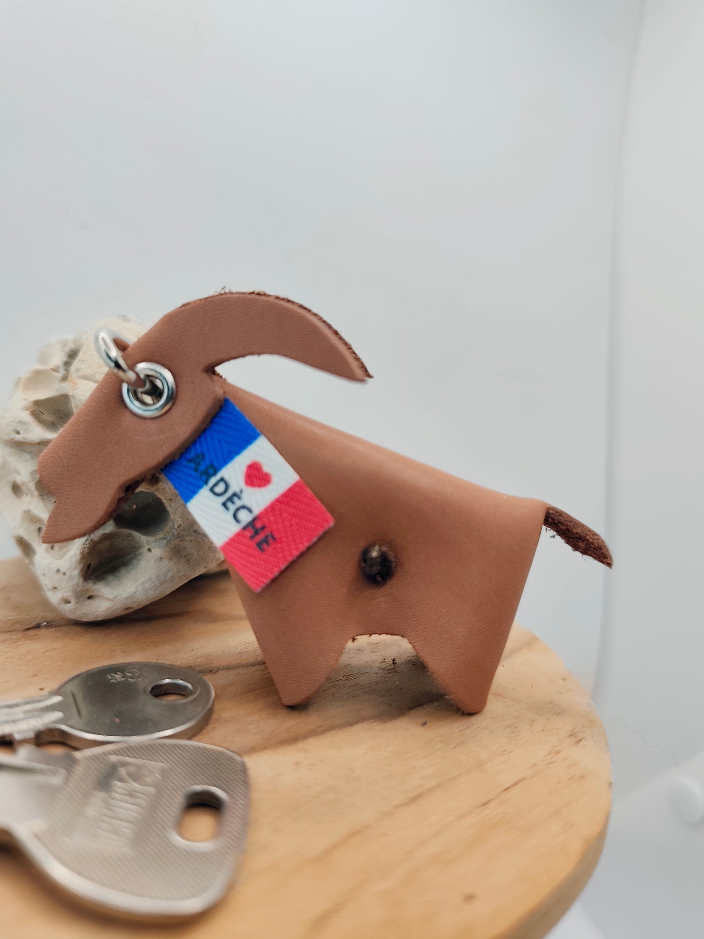 Porte-clés Chèvre en Cuir – L’Ardèche au cœur