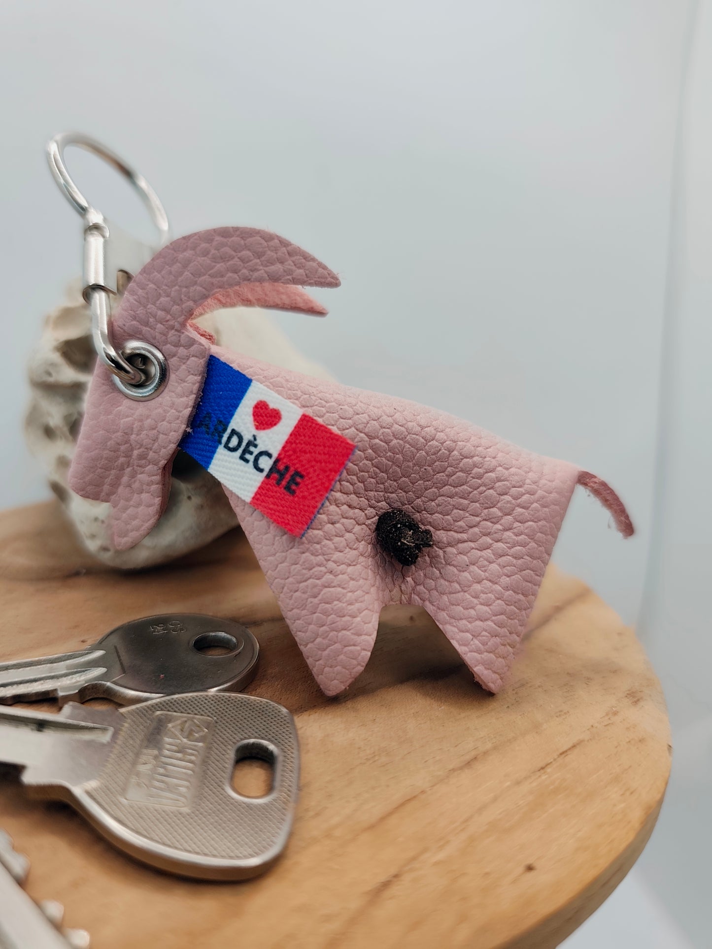 Porte-clés Chèvre en Cuir – L’Ardèche au cœur