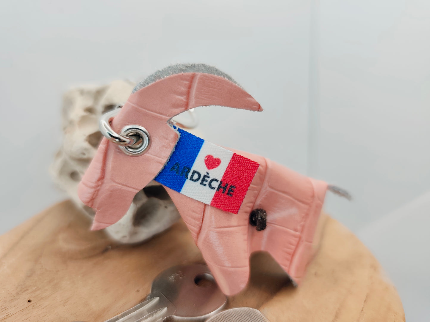 Porte-clés Chèvre en Cuir – L’Ardèche au cœur
